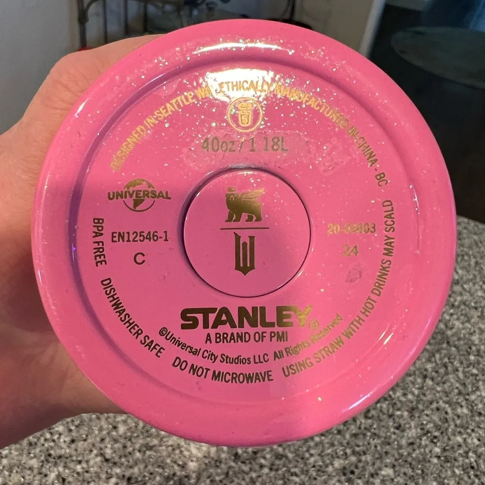 Pink Stanley Wicked Glinda Tumblr 40oz - Picture 5 of 5